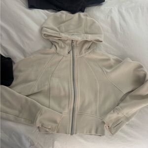 Lululemon size 4 bone color cropped full zip Scuba hoodie